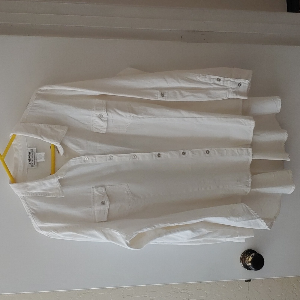 Western shirt/jacket, shirt length standard front, embellished embroidered back